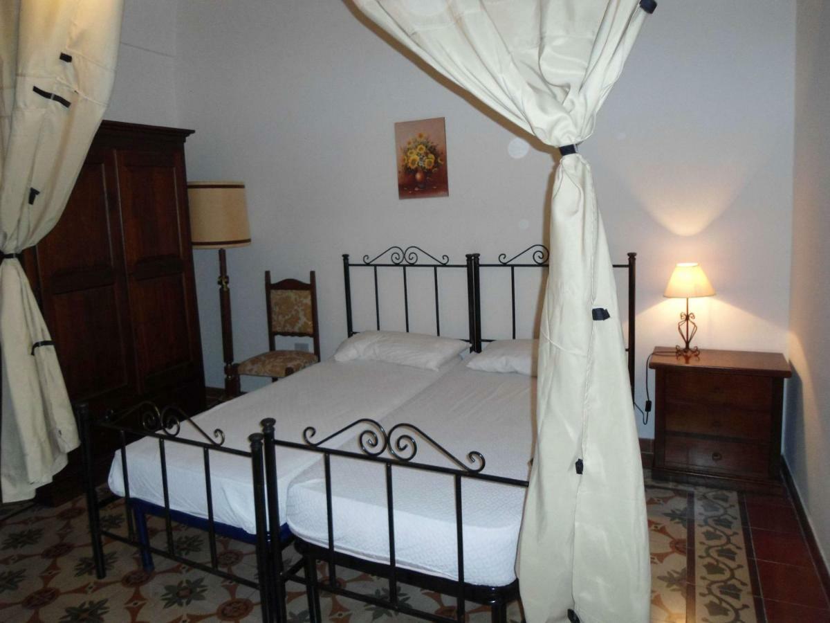 Casa Tipica Di Mirella Villa Santa Maria di Leuca Exterior foto