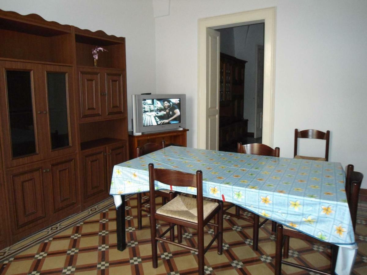 Casa Tipica Di Mirella Villa Santa Maria di Leuca Exterior foto